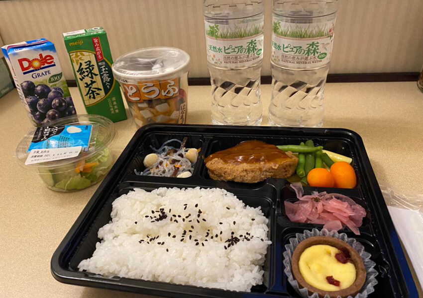 隔離施設で出される弁当1