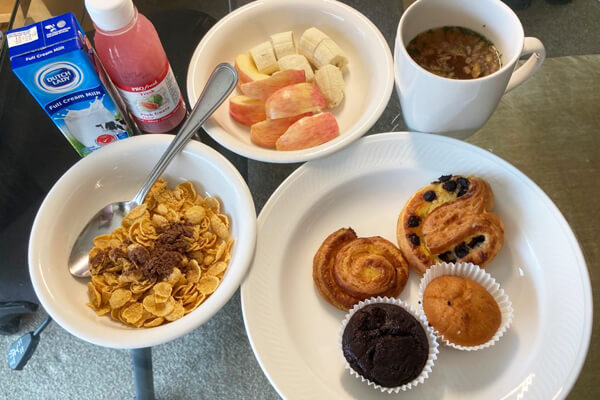 隔離ホテルの朝食2