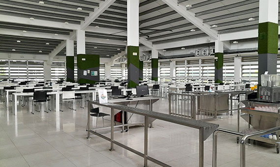 ラッフルズアメリカンスクール食堂