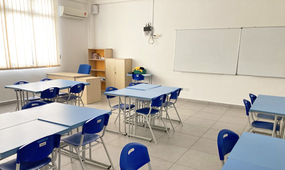 クレセンドヘルプインターナショナルスクール教室