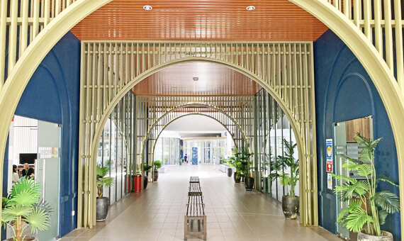 インビクタスインターナショナルスクール スプリングヒルズ校レセプション